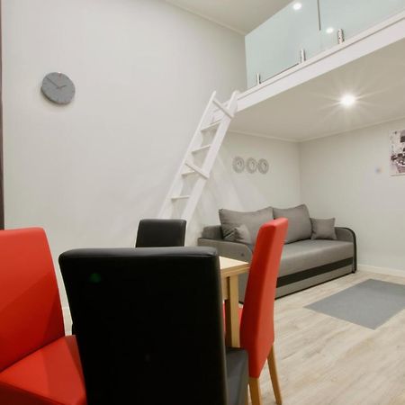 Standard Apartment By Hi5 - Csengery 3 Budapest Bagian luar foto